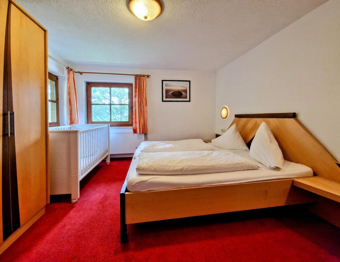 Ferienhaus Alpenschloessl Lermoos Exteriör bild