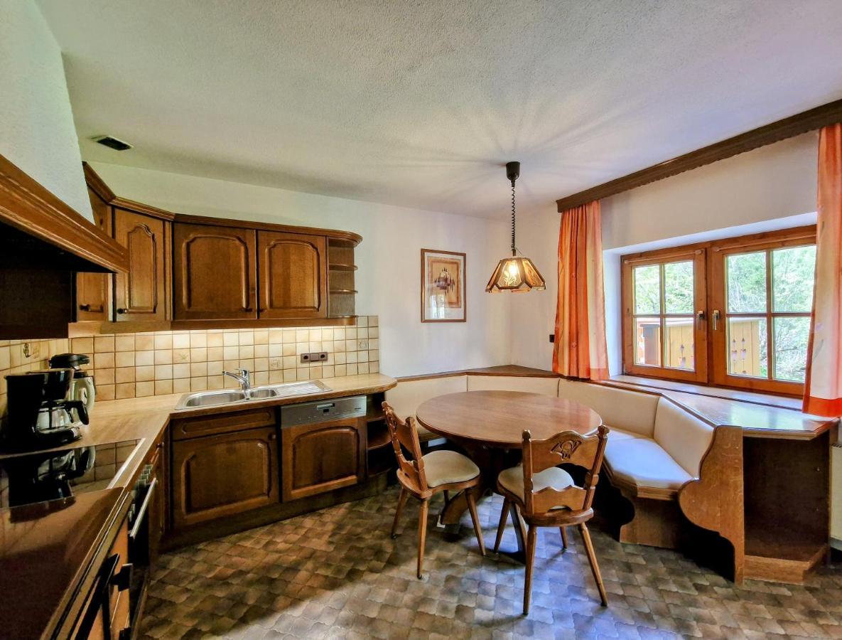 Ferienhaus Alpenschloessl Lermoos Exteriör bild